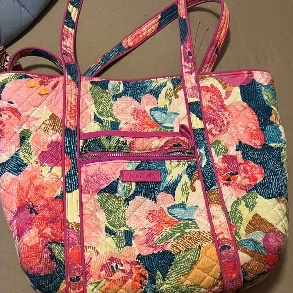 Vera Bradley medium tote